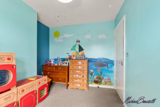 4 bed Terraced for sale Image 11
