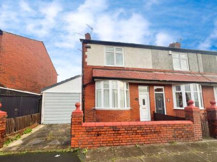 Ashton Street, Deane