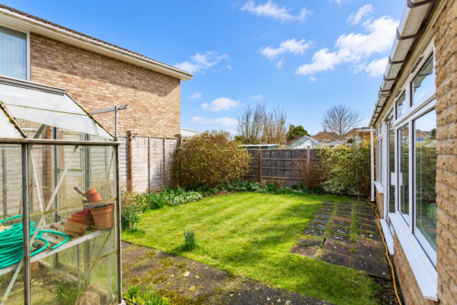 3 bed Detached Bungalow for sale Image 12