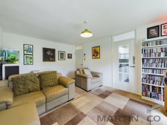 4 Lounge