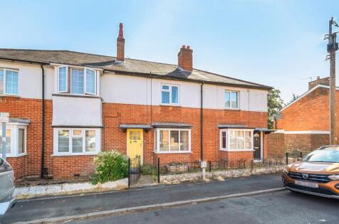 Balmoral Road, Andover, SP10 3HY