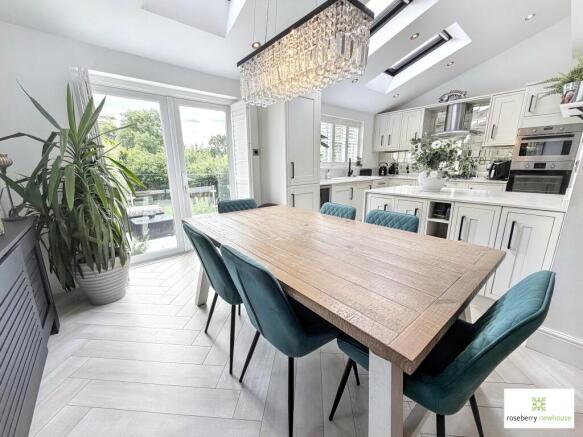 3 bed Semi-Detached for sale Image 5