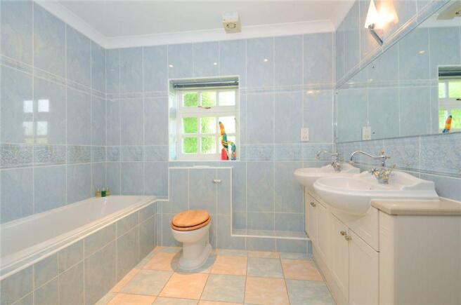 Photo 6