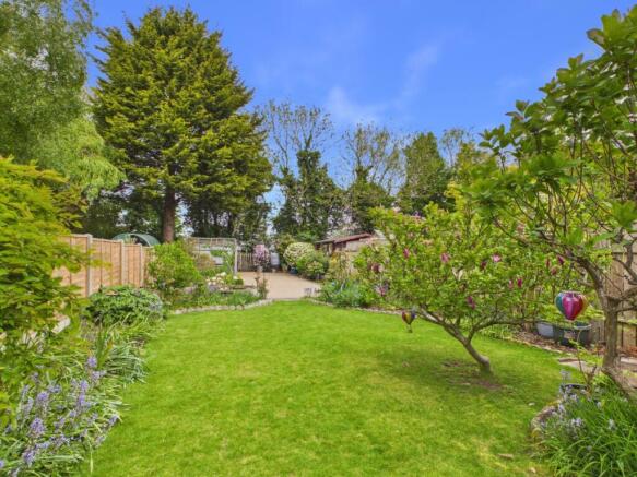 2 bed Semi-Detached for sale Image 4
