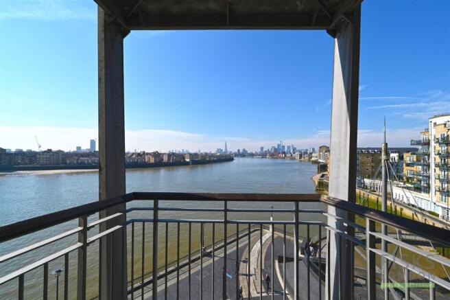 84-Dundee-Wharf (6).JPG