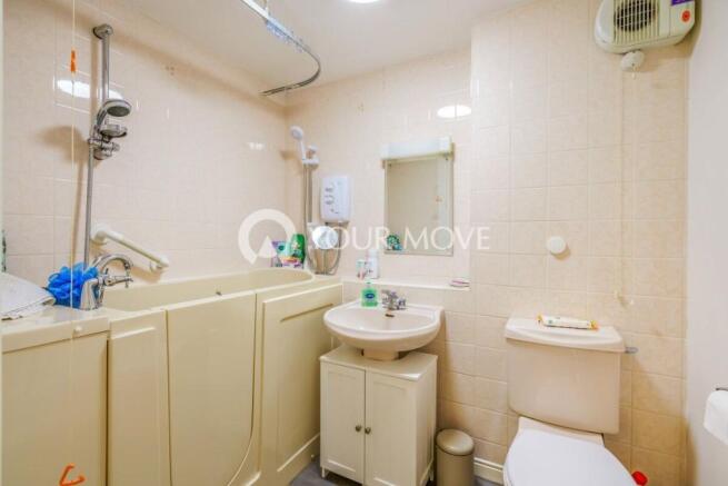Bathroom / WC