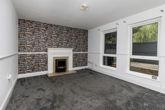 3 bed Terraced for sale Image 3
