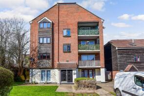 Flat 4, Swallow House, Springvale, Maidstone ME16 0AZ