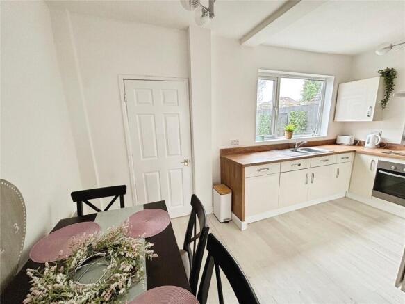 3 bed Terraced for sale Image 7