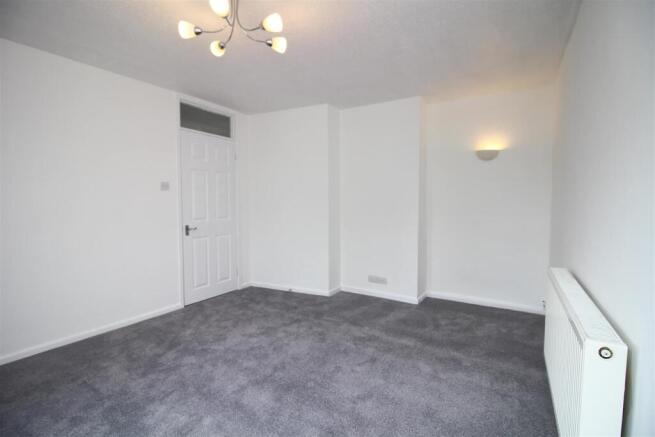 Lounge 3.jpg