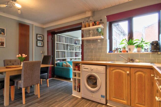 Kitchen/Dining Room