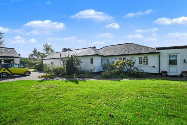 Chellows Gate, Chellows Lane, Crowhurst, Lingfield, Surrey RH7 6LU