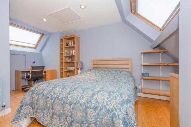 Bedroom 6 - Loft Room a