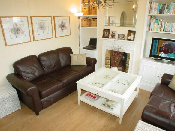 2nd Photo of Lounge