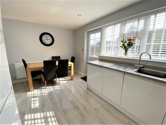 Dining Kitchen