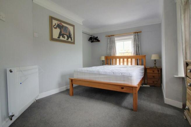Bedroom 1.jpg