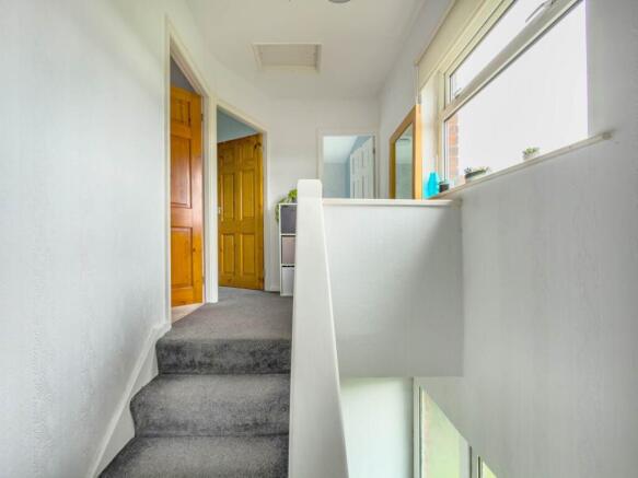 2 bed Terraced for sale Image 7