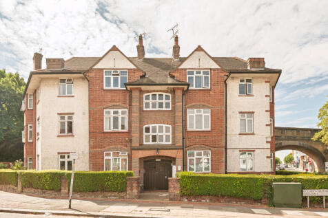 Golders Green Crescent, Golders Green, London, NW11