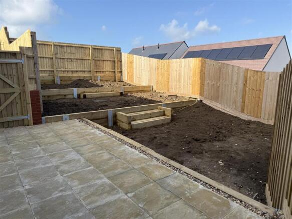 Plot 344 garden 2.jpeg