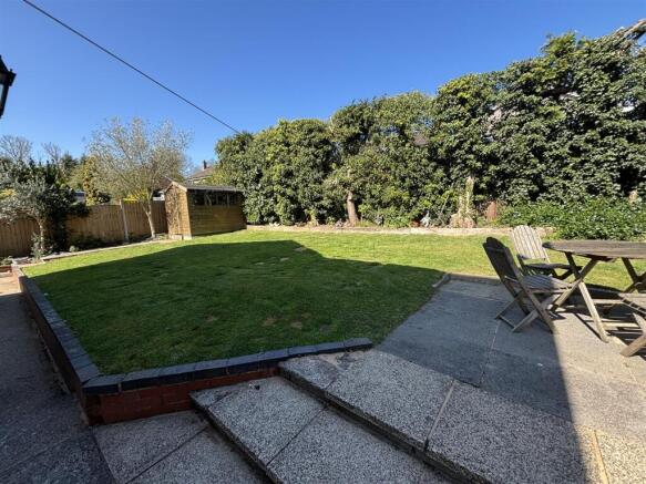 Wilshere Close, Kirby Muxloe, Leicester photo 4