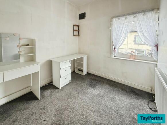 2 bed Terraced for sale Image 8