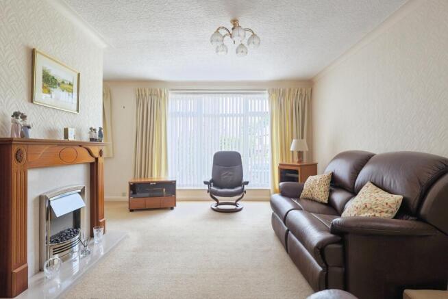 Greenhurst Lane, Ashton-under-Lyne, Greater Manchester, OL6 photo 4