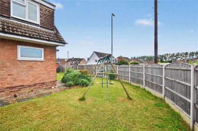 3 bed Semi-Detached for sale Image 8