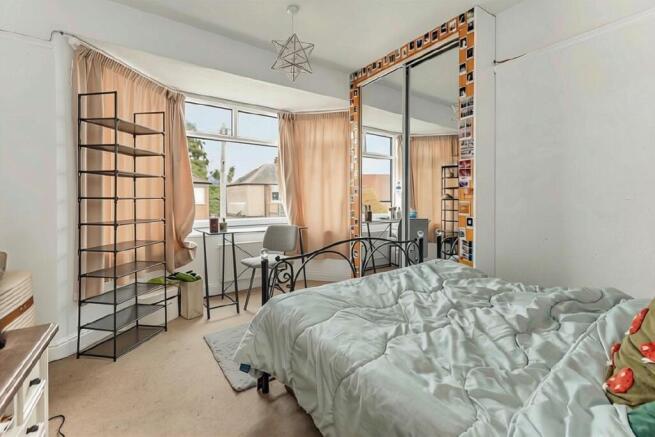 4 bed Semi-Detached for sale Image 10