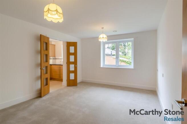 8689947-interior03.jpg