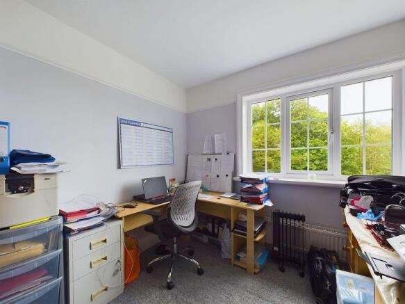 4 bed Semi-Detached for sale Image 7