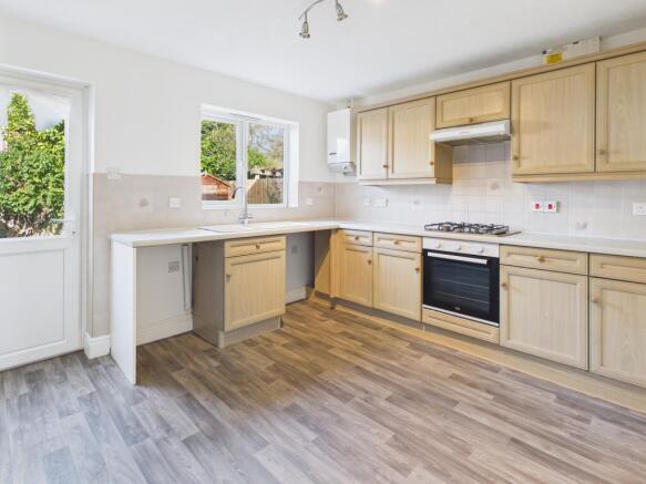 CAM02519G0-PR0393-STILL001