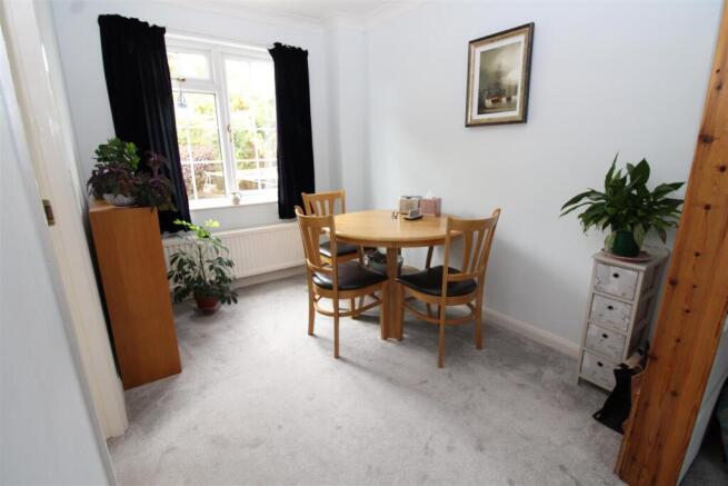 Dining Room.JPG