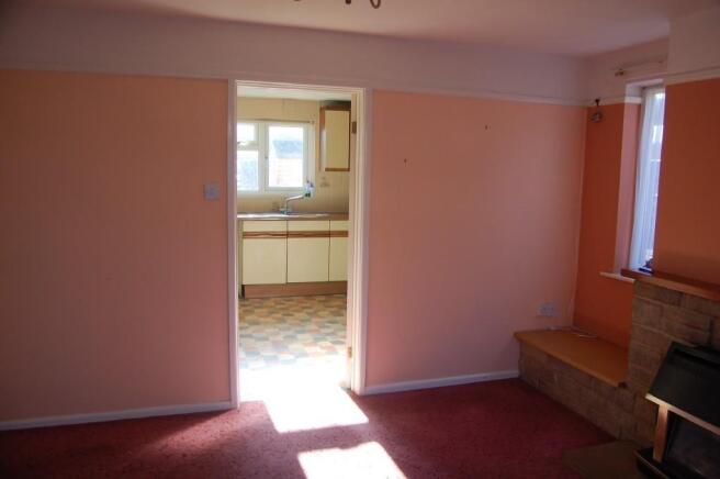 lounge to kitchen
