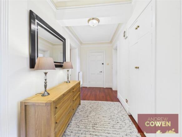 2 bed Apartment for sale Image 8