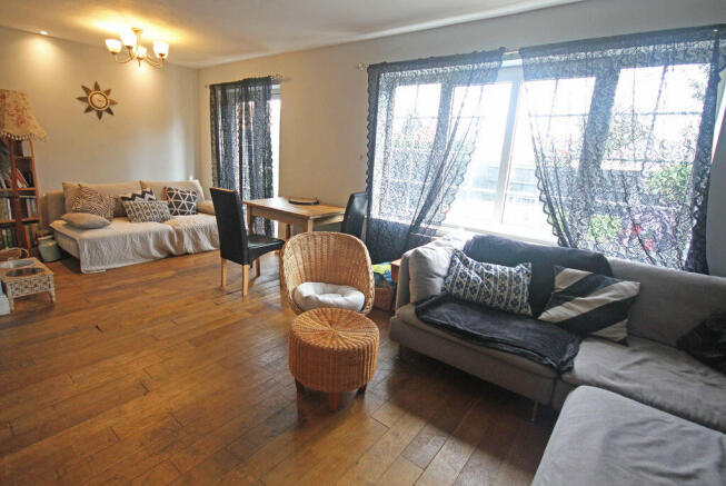 Mulberry Gardens, Fordingbridge photo 3