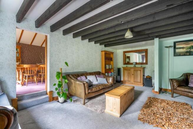3 bed Semi-Detached for sale Image 6