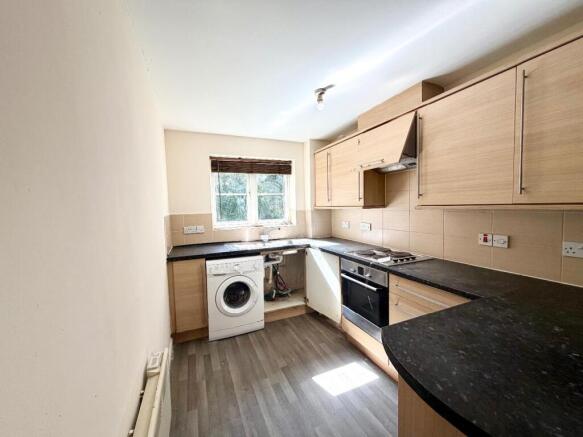 2 bed Apartment for sale Image 6