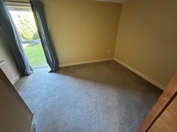 2 bed Apartment for sale Image 4