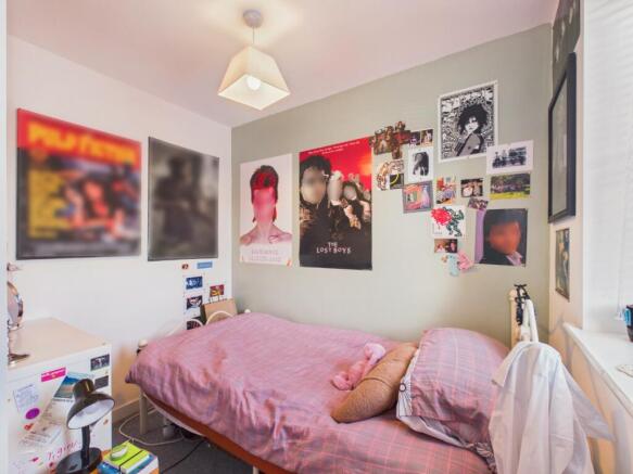 3 bed Terraced for sale Image 11