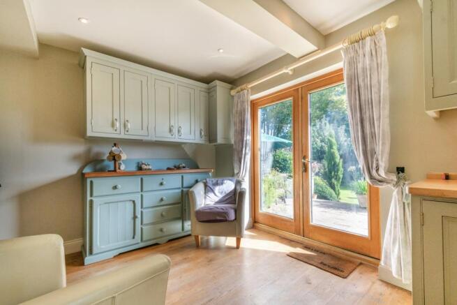 8481542-interior05