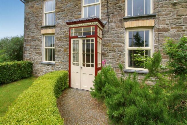 Front of Brynifor