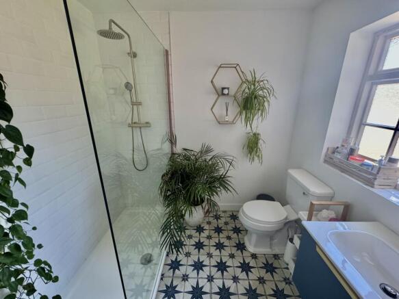 Ensuite