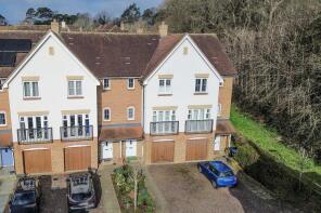 37, Chandlers Field Drive, Haywards Heath RH16 4UT