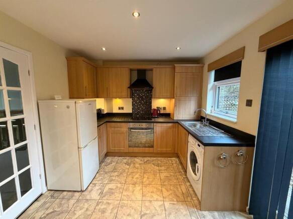 2 bed Town House for sale Image 5
