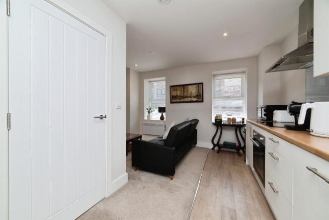 1 bed Apartment for sale Image 5