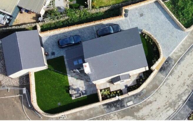 4 bed Detached for sale Image 11