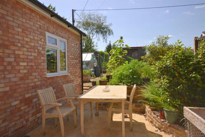 Rear Garden 3 (14).jpg