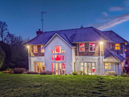 2, Brassey Hill, Oxted RH8 0ES
