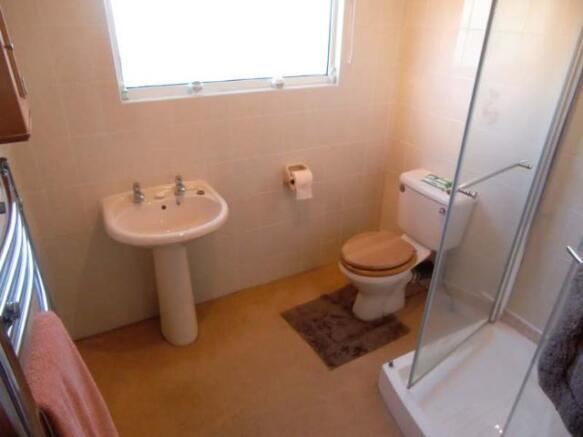 Frst Flr Shower Rm