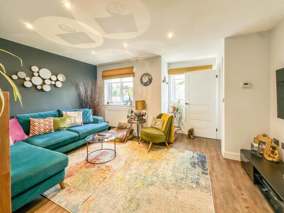 20250821_100031450_iOS_edited1